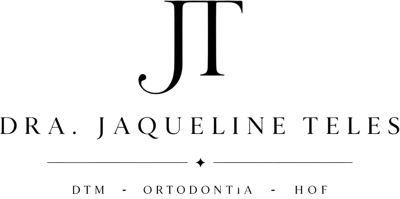 Dra. Jaqueline Teles